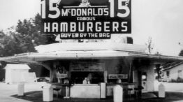 Primer McDonald 's en California. 