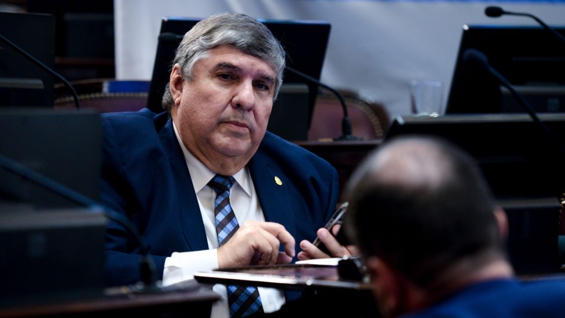 Il senatore José Maya è stato rimandato a casa dopo due mesi in un ospedale di Buenos Aires