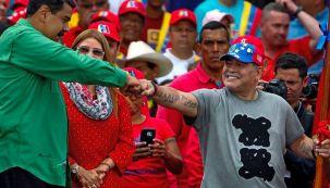 Nicolás Maduro junto a Diego Maradona