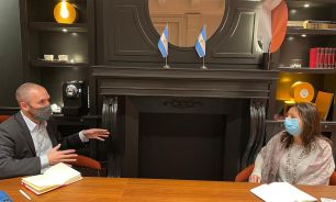 El ministro Martín Guzmán, con la subdirectora del Departamento del Hemisferio Occidental del FMI, Julie Kozack.