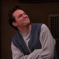 Juariu se indignó con Silvina Escudero luego de "cancelar" a Chandler de Friends y las redes la apoyaron