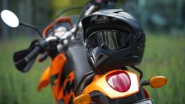 La oferta de cascos, marcas, colores y sistemas ha aumentado en los últimos años.