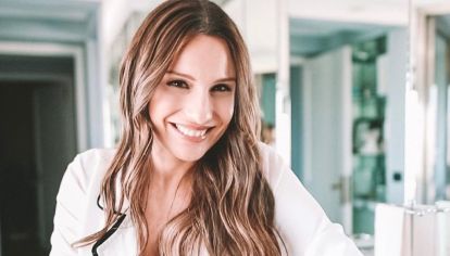 ¡Más ropa! Pampita mostró nuevos detalles del lujoso ajuar de su beba en camino