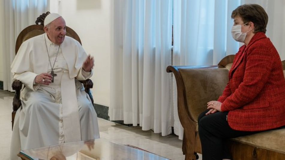 La foto publicada por Georgieva de su encuentro con el papa Francisco, este viernes en Roma.