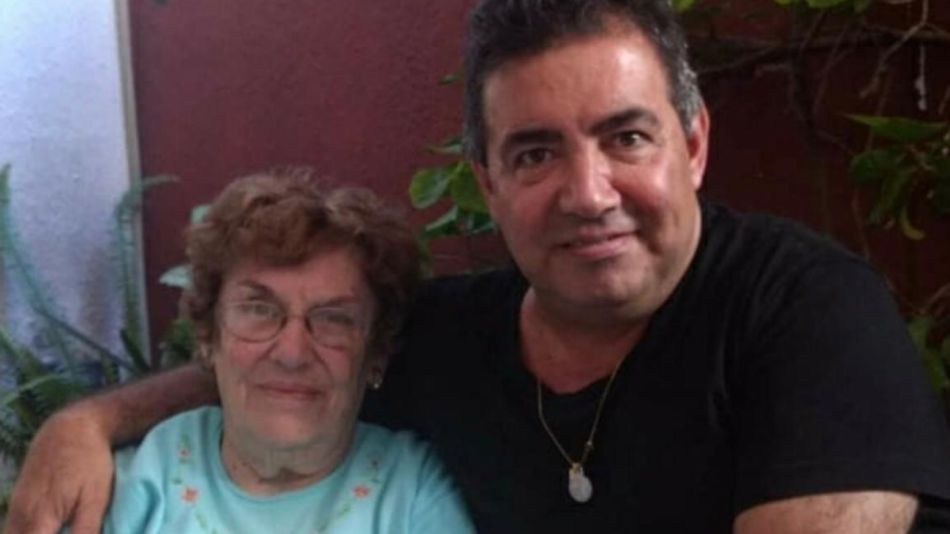 Diego Pérez y su mamá 0516
