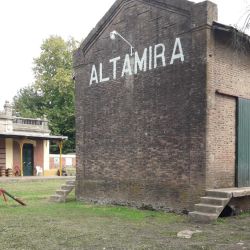 La antigua estación de ferrocarril de Altamira, hoy convertida en centro cultural.