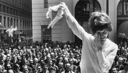 En septiembre de 1968 se realizó una masiva manifestación en reclamo de los derechos de la mujer en el marco de la elección de Miss América en New Jersey.