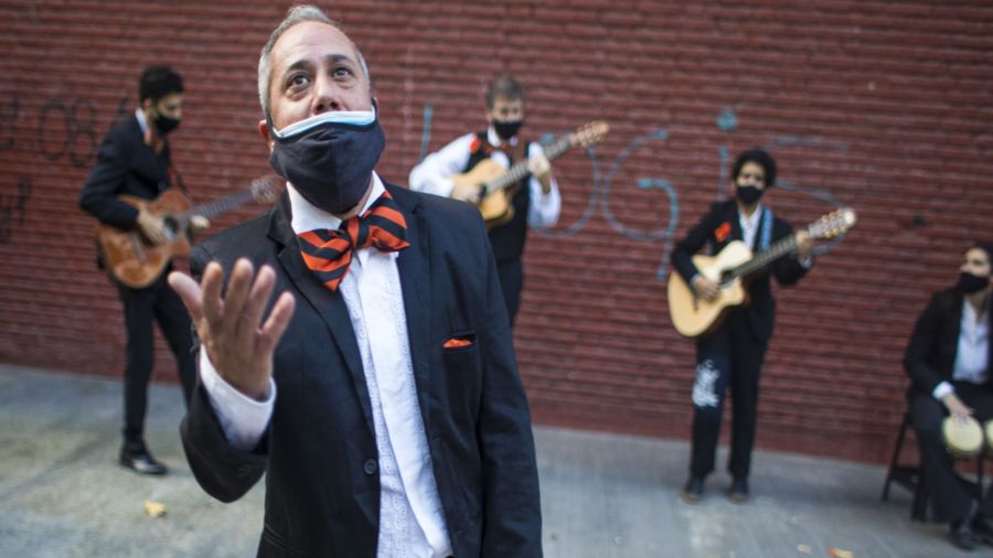 El colectivo de artistas mantiene un compromiso con el barrio que lo vio nacer en 1983 y ofrece varios talleres