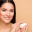 El retinol es un activo multifuncional de alta potencia que actúa sobre la mayoría de las necesidades de la piel.
