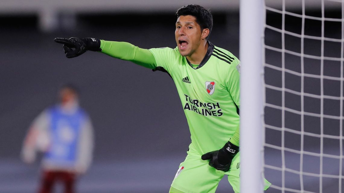 River Plate's emergency goalkeeper Enzo Pérez, pictured during his side's Copa Libertadores football tournament group stage match against Colombia's Independiente Santa Fe at the Monumental in Buenos Aires, on May 19, 2021. 