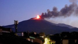 Los volcanes Etna y Estrómboli erupcionaron esta semana sin provocar daños materiales.