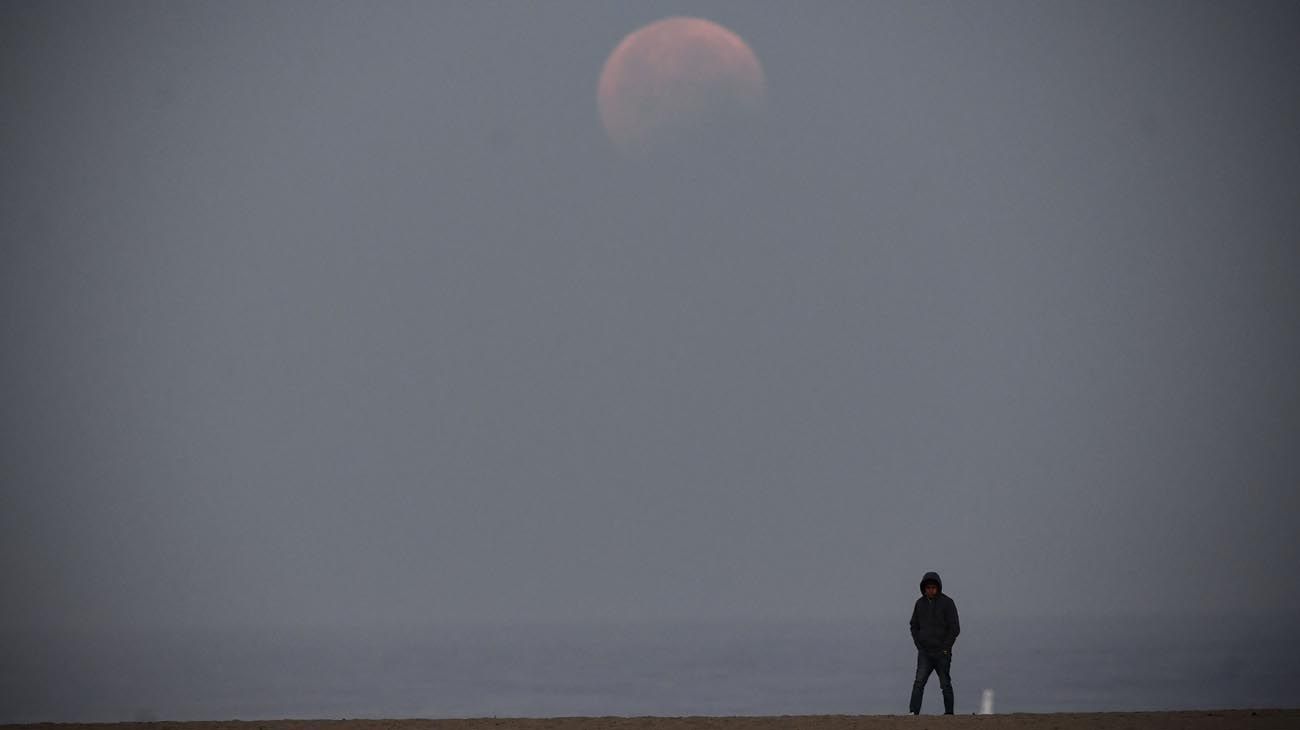 Un nuevo fenómeno astronómico se repite, la denominada "Luna de Sangre o Sangrienta", es contemplada en distintas partes del Mundo.