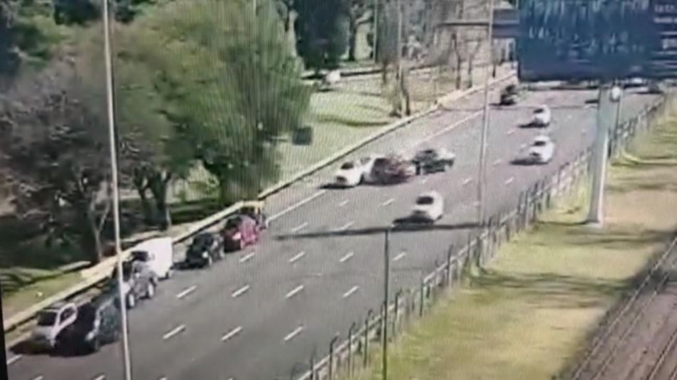 Accidente de tránsito en Avenida Lugones 20210526