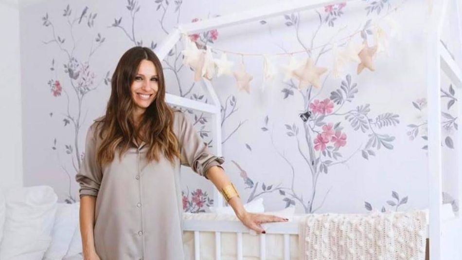 Pampita mostró cómo quedó la habitación de su bebé 