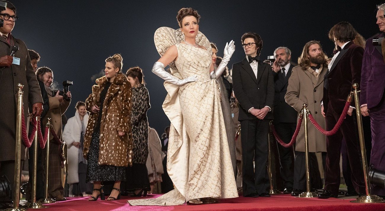 Marie Claire | De Balenciaga a Vivienne Westwood, las claves de los looks  de Cruella