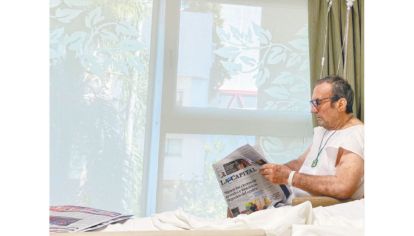 Internación. El político estuvo internado unos veinte días pero ya está en su casa. Verónica Ghio dijo que ella canalizaba la información de los médicos pero que sus hijas igual lo llamaban.