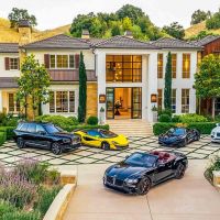 MADONNA Y SU  NUEVA MANSION