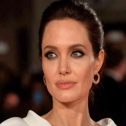 Angelina Jolie cumplió 46 años: tres estilismo que la posicionaron como un ícono de la moda