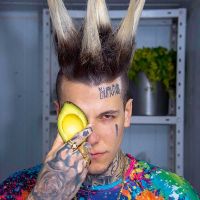 ALEXANDER CANIGGIA, INTIMO