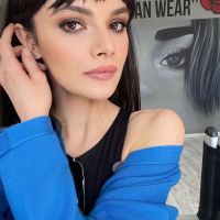 Conocé a Sinem Ünsal, la doctora Nazli en Doctor Milagro
