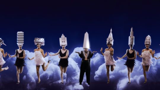 Localidades agotadas: Cómo es la muestra homenaje de Lolo y Lauti al teatro porteño
