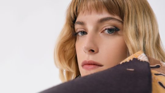 Malena Villa: "Encuentro mucho goce y disfrute en la actuación y también en la música. Ambas esferas son vitales para mí"