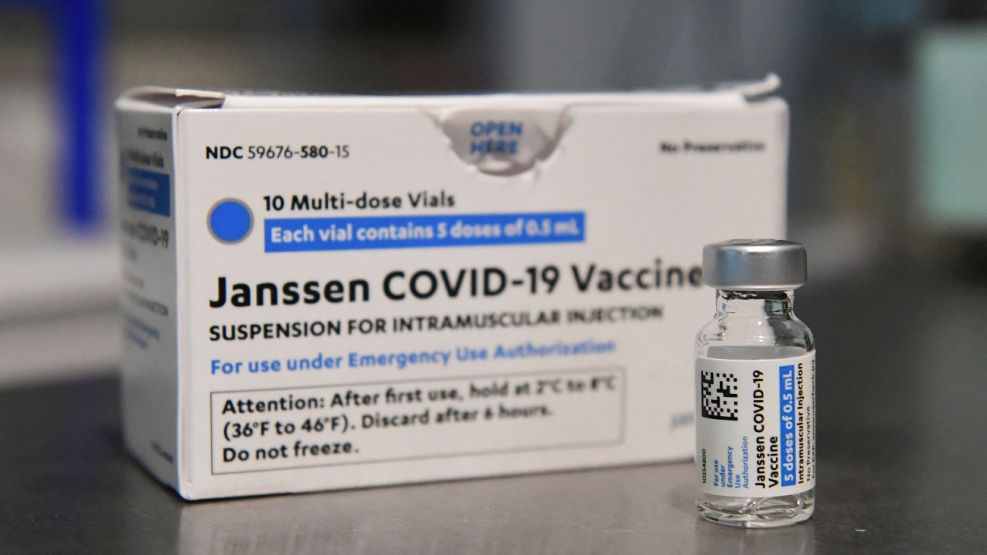 Masivo descarte de millones de dosis de la vacuna de Janssen.