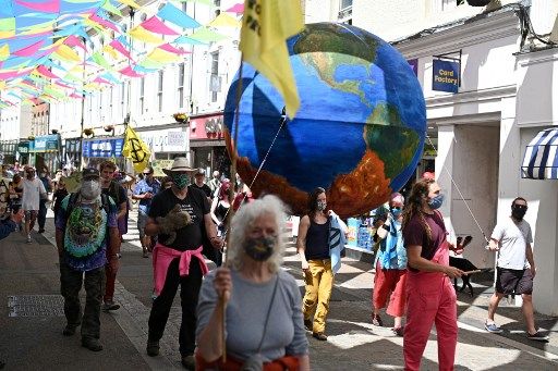 La contracumbre del G-7 2021 en las calles y playa de Cornualles (Reino Unido)