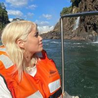 Lali Espósito de vacaciones en Cataratas del Iguazú con David Victori
