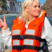 Lali Espósito de vacaciones en Cataratas del Iguazú con David Victori