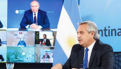 Sputnik V. Fernández celebró el inicio de la producción local de las vacunas del Gamaleya.