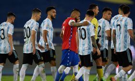 messi argentina chile vidal