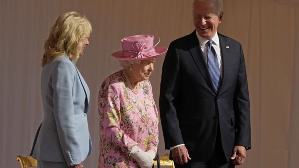 La reina Isabel II tuvo un particular detalle con sus invitados en Windsor
