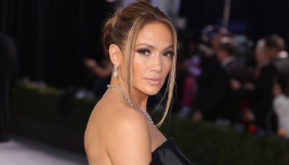 Jennifer López trae de vuelta este accesorio de los 90