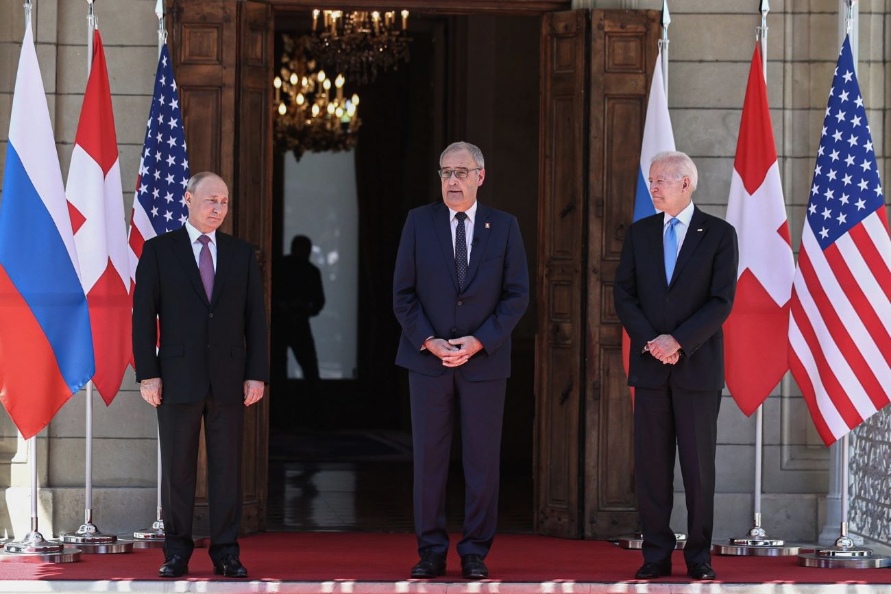 La foto oficial junto al presidente suizo Guy Parmelin.