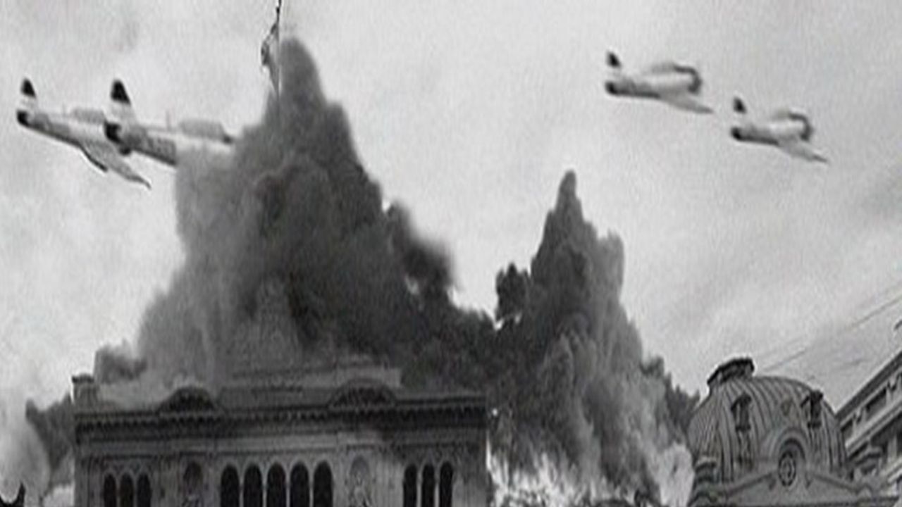 El video a color que el peronismo usa para recordar el bombardeo a Plaza de  Mayo del 16 de junio de 1955 | Perfil