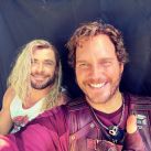 El look "musculoso con melena" que Chris Hemsworth lucirá en "Thor: love and thunder"