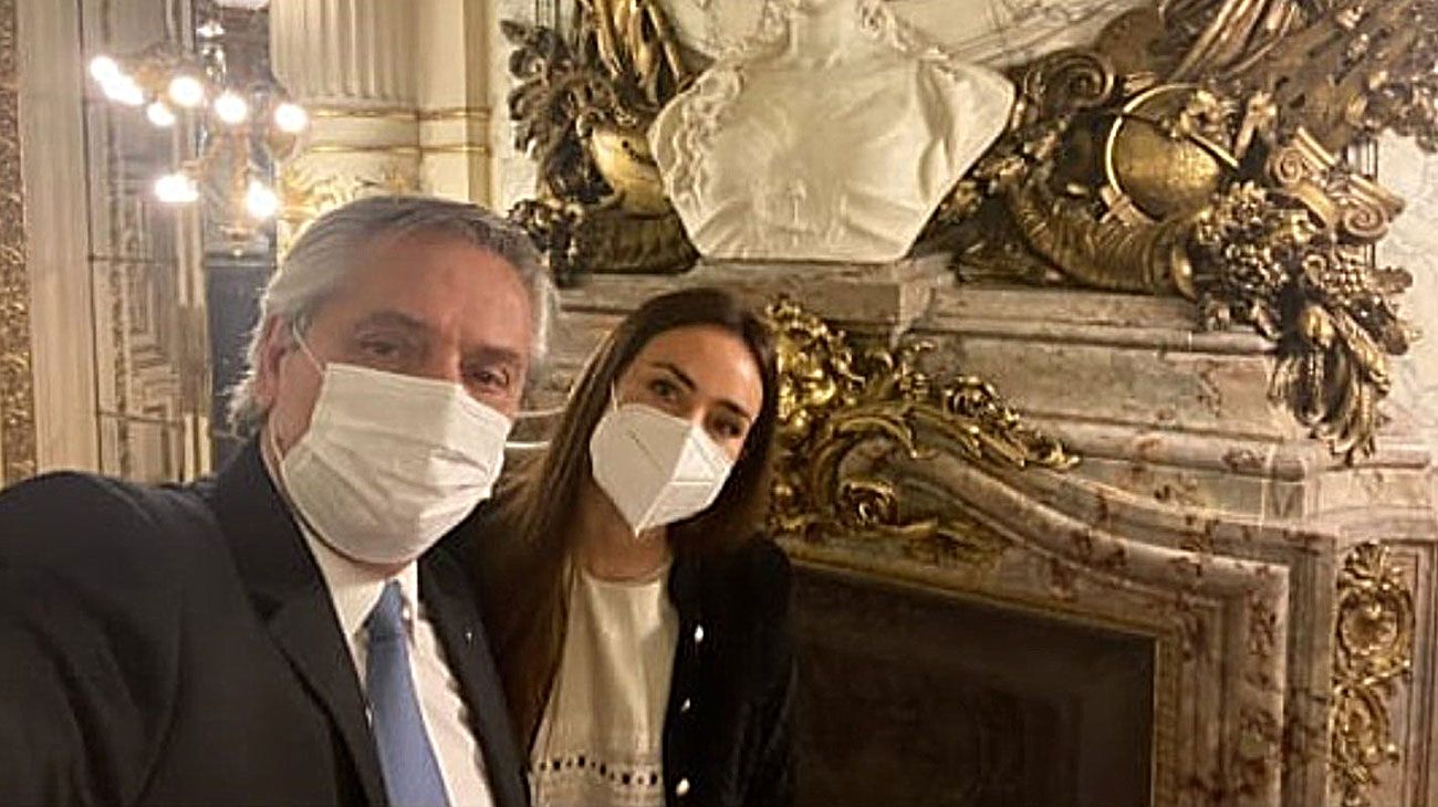 Florencia Aise, la pintora que cautivó al presidente Alberto Fernández.