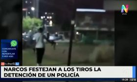 Narcos festejando a los tiros en el Fuerte Apache por la detención de un policía