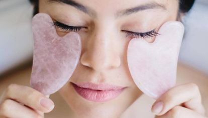 Gua Sha: qué es y cómo se usa este secreto beauty que promete rejuvenecer la piel