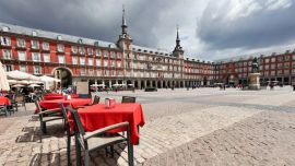El Ayuntamiento de Madrid presentó un completo mapa gastronómico para recorrer la capital de España.
