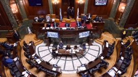 Un tribunal declaró la "inconstitucionalidad" de la ley porteña para revisar causas nacionales