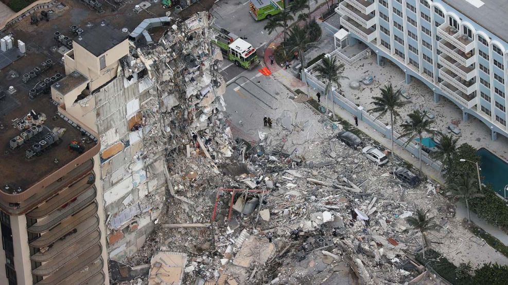 Imágenes del edificio derrumbado en Miami.