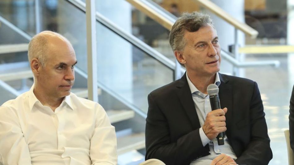 Macri y Larretaa