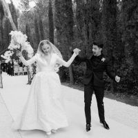 Sophie Turner y Joe Jonas compartieron las fotos inéditas de su boda