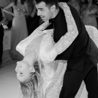 Sophie Turner y Joe Jonas compartieron las fotos inéditas de su boda