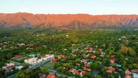 Las autoridades locales prevén que aproximadamente el 70 % de los visitantes se moverán en auto.