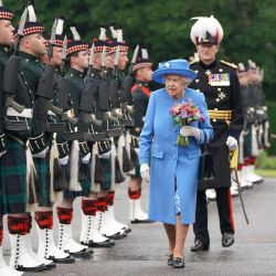 La Reina Isabel II asiste a la Ceremonia de las Llaves en el patio del Palacio de Holyroodhouse en Edimburgo, como parte de su tradicional viaje a Escocia para la Semana de Holyrood. | Foto:Jane Barlow / PA Wire / DPA
