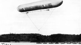 El Zeppelin LZI se mantuvo en el aire durante 17 minutos.