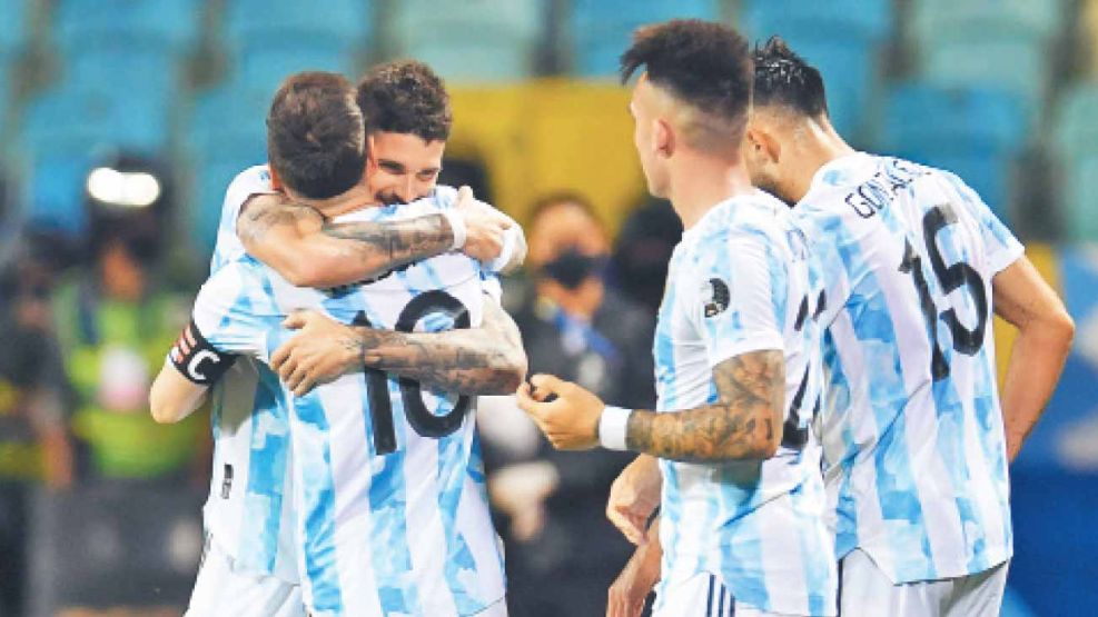 20210704_messi_depaul_lautaro_copa_america_afp_g